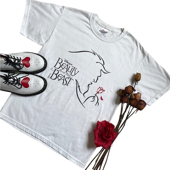 Vintage Hanes Disney beauty and the beast graphic tee - Picture 9 of 17